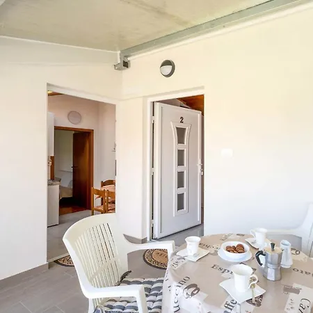 Apartment Cozy In With Wifi Medulin
